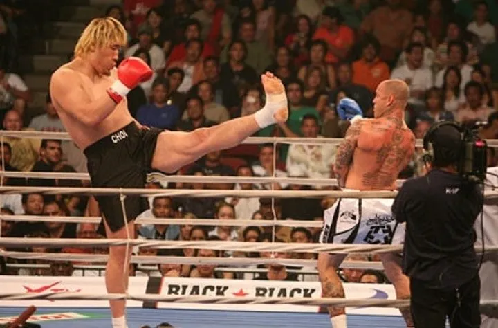 30 athlètes incroyablement plus grands que 03