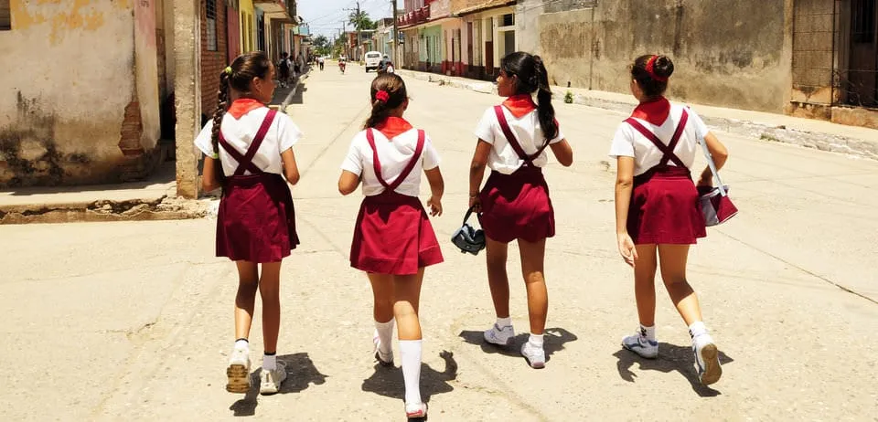 50 Photos Captivantes De Filles Allant A L’Ecole Dans Le Monde