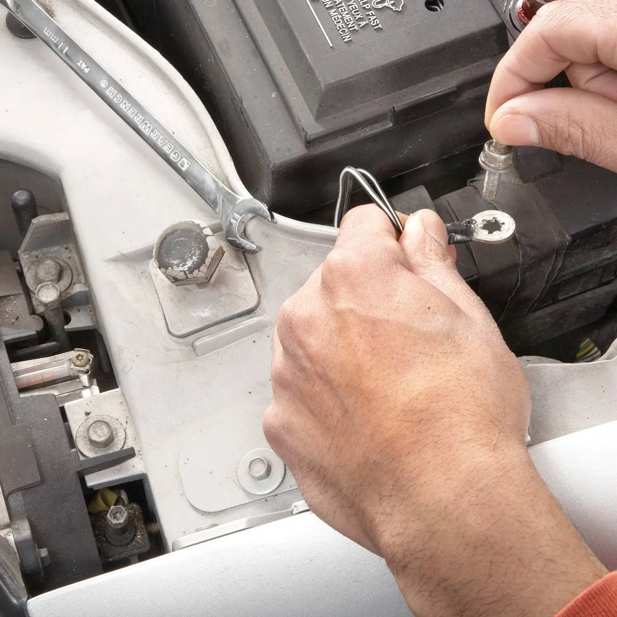 54 reparations automobiles simples pour 06