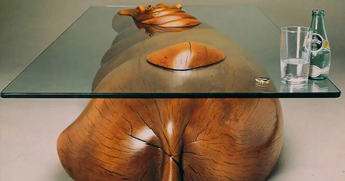 Ces tables originales donnent l’impression que des animaux émergent de l’eau.