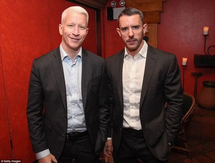 Des couples homosexuels celebres fiances 53