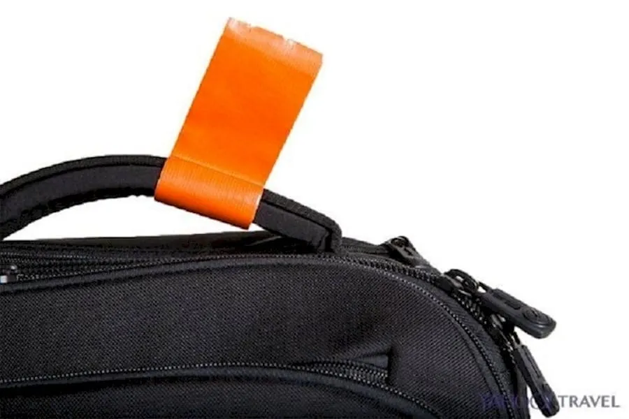 Lastuce avec le ruban adhesif 20