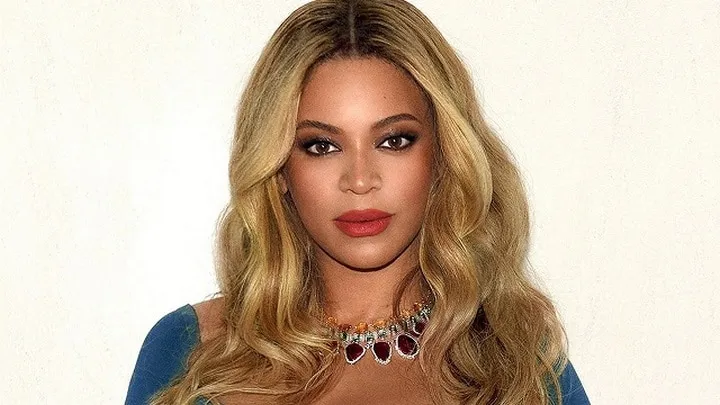 Les 30 plus belles femmes 30