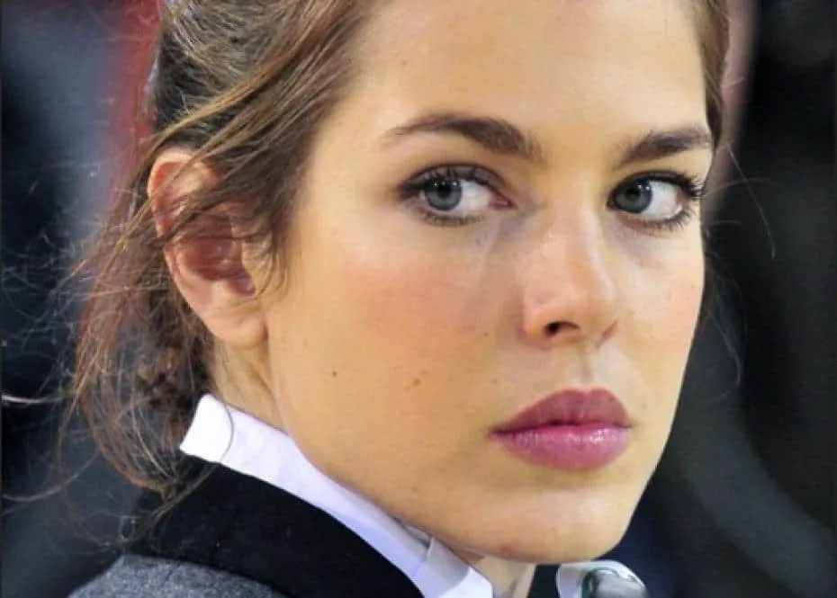 Les plus belles femmes royales 19