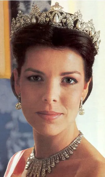 Les plus belles femmes royales 43