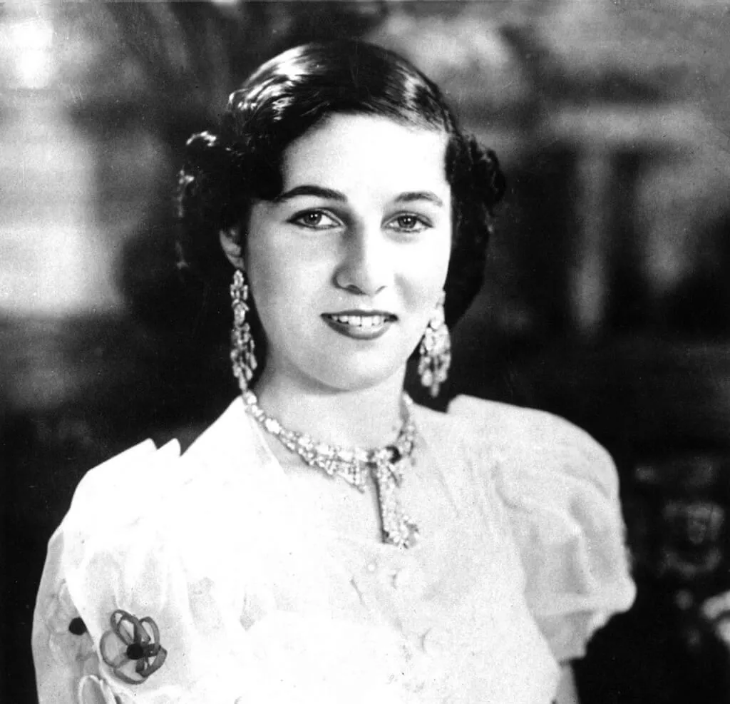 Les plus belles femmes royales 55