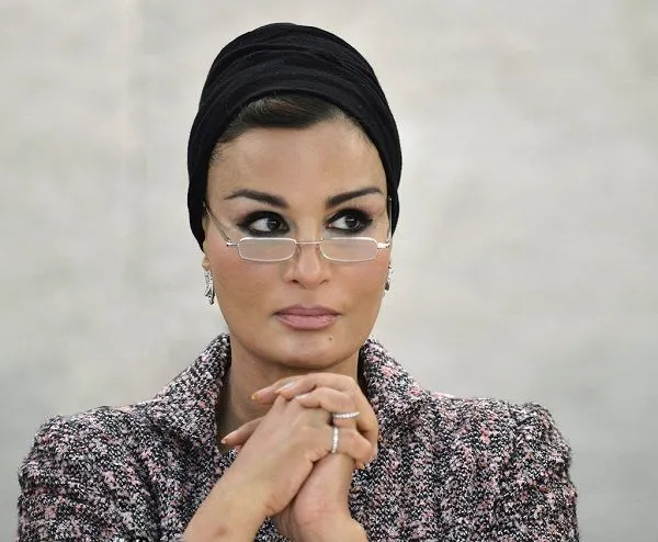 Les plus belles femmes royales 07