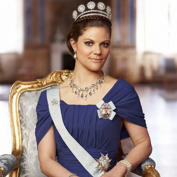 Les plus belles femmes royales 08