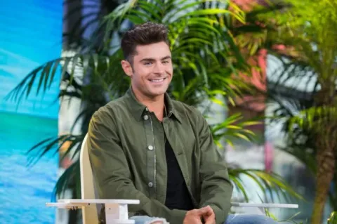 lincroyable transformation physique de zac efron pour netflix