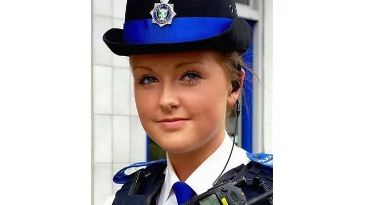 top 20 des policieres qui vous donnent envie de vous faire arreter sans attendre