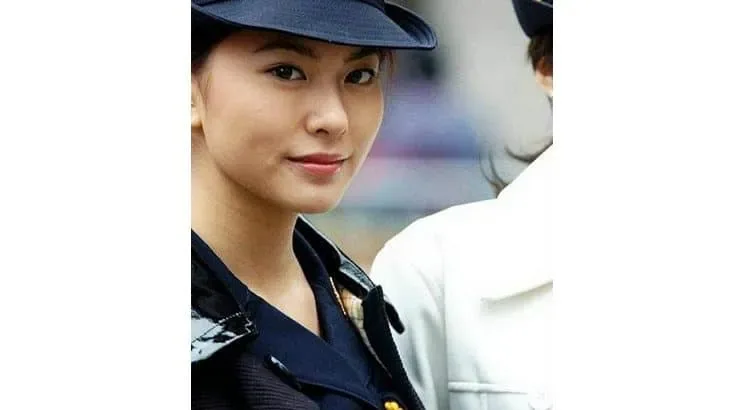 top 20 des policieres qui vous donnent envie de vous faire arreter sans attendre