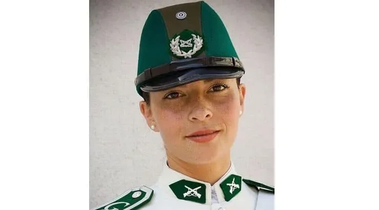 top 20 des policieres qui vous donnent envie de vous faire arreter sans attendre