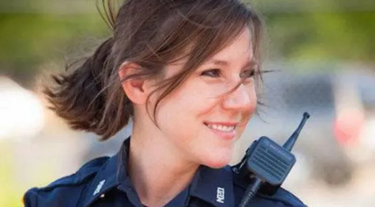 top 20 des policieres qui vous donnent envie de vous faire arreter sans attendre