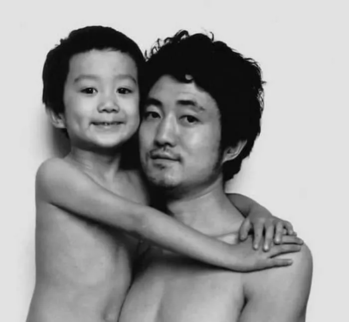 Un pere et son fils ont pris 06