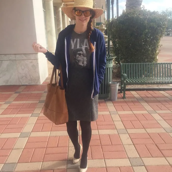 Femme habillee fils 1