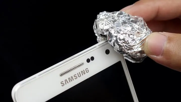 Un morceau de papier d’aluminium peut changer la façon dont vous utilisez votre téléphone